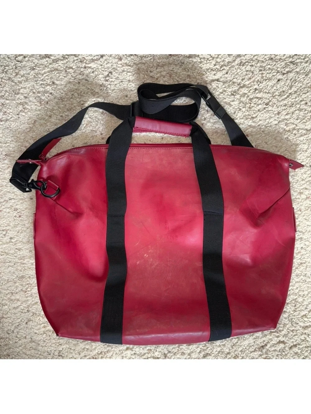 Rains Hilo Weekend Bag Red Waterproof Duffle Travel Gym Weekender Carry-On